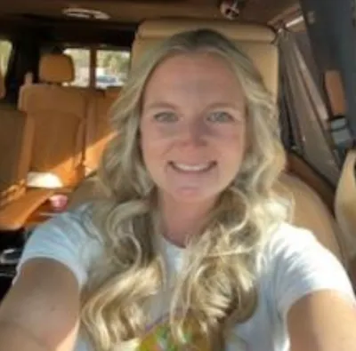 Portrait of Aimee Berry, satisfied client